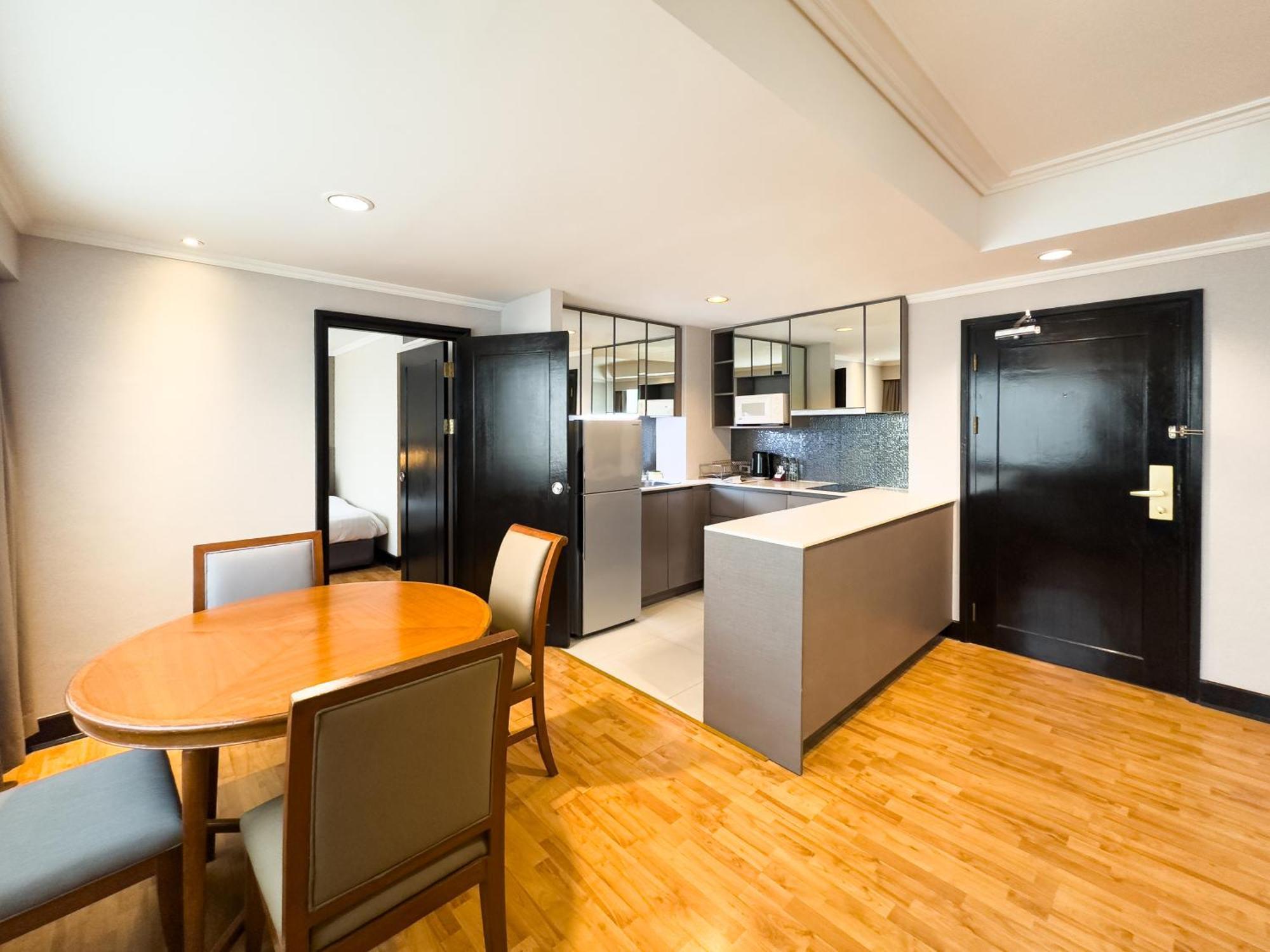 Rembrandt Residences Hotel