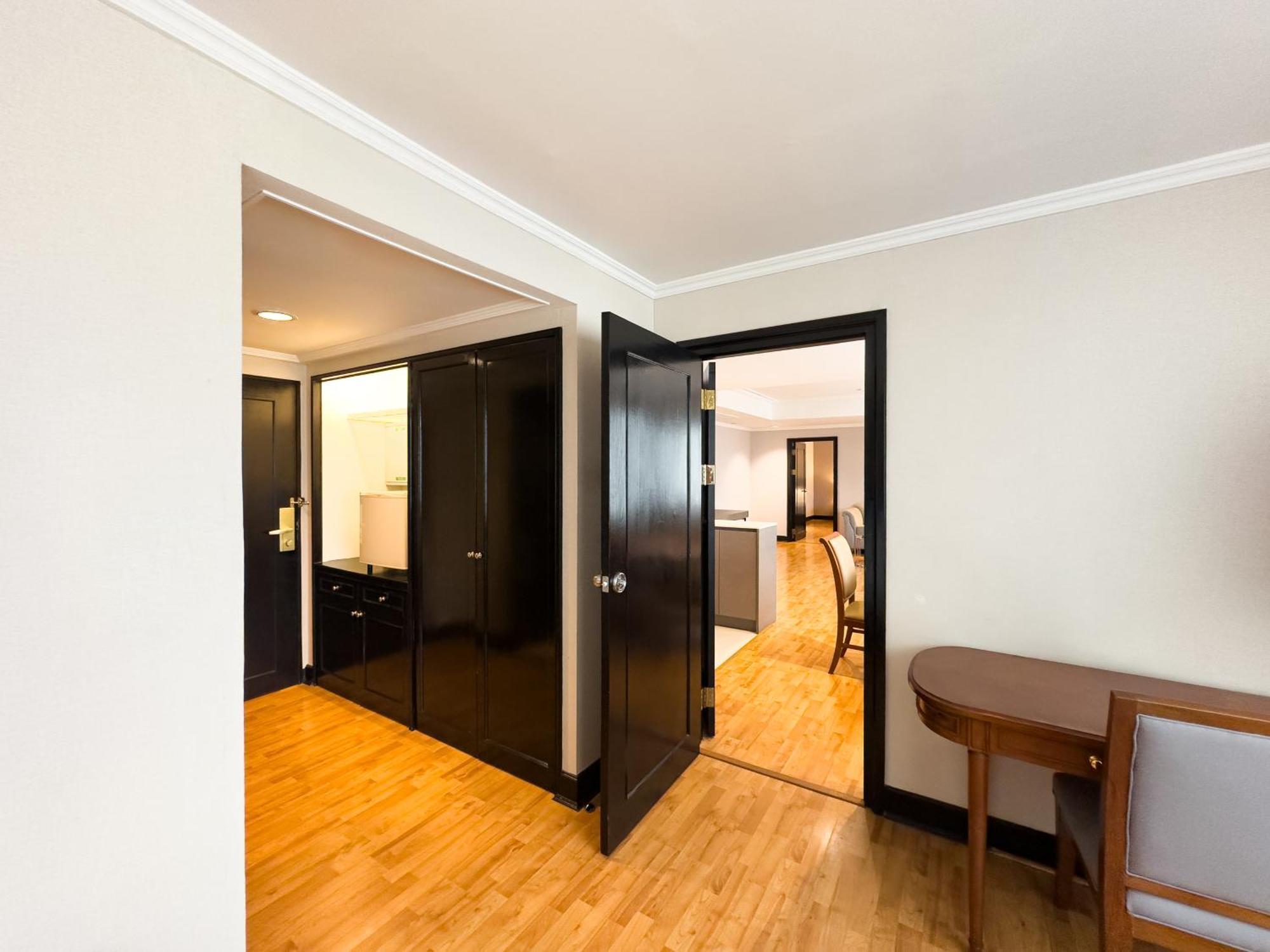 Hotel Rembrandt Residences Bangkok
